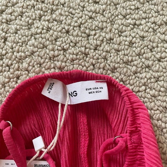 NWT Hot pink Mango twist cami top. - Picture 3 of 5